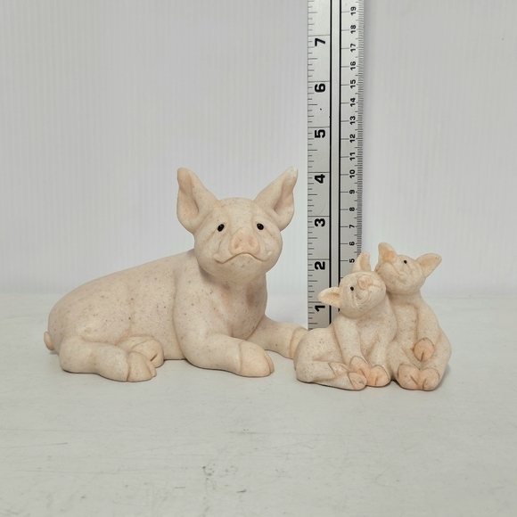 Collectible Quarry Critters Lying Down Pink Pig With Piglets Figurine Sculpture - Picture 9 of 14